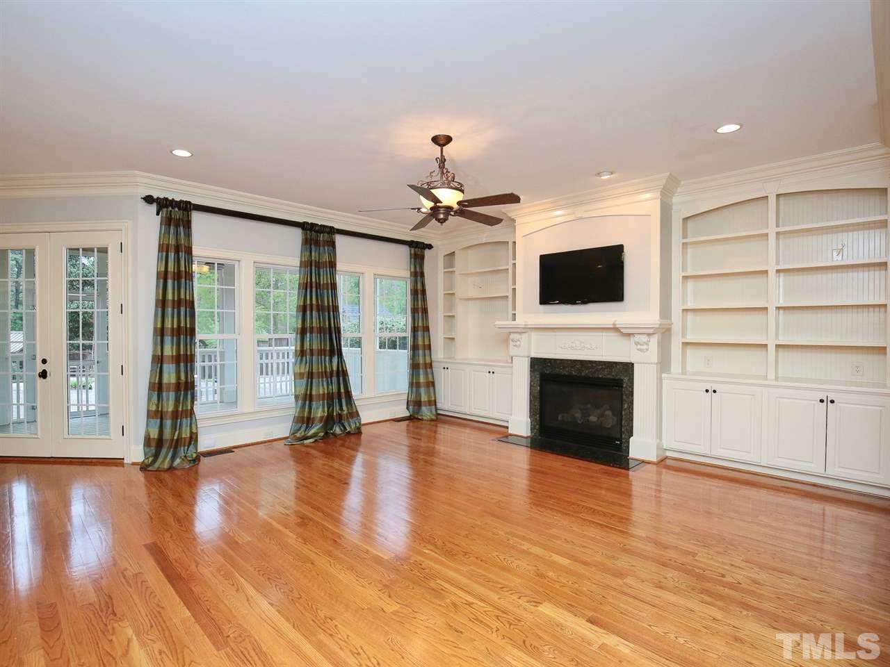 2916 Claremont Road Raleigh, NC 27608 - Photo 6 of 30