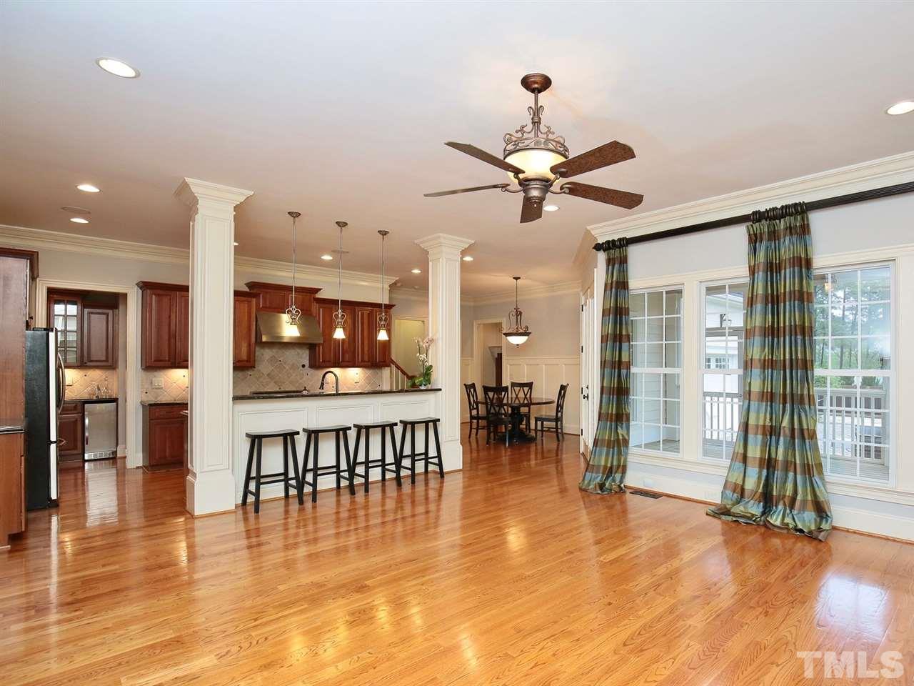 2916 Claremont Road Raleigh, NC 27608 - Photo 7 of 30