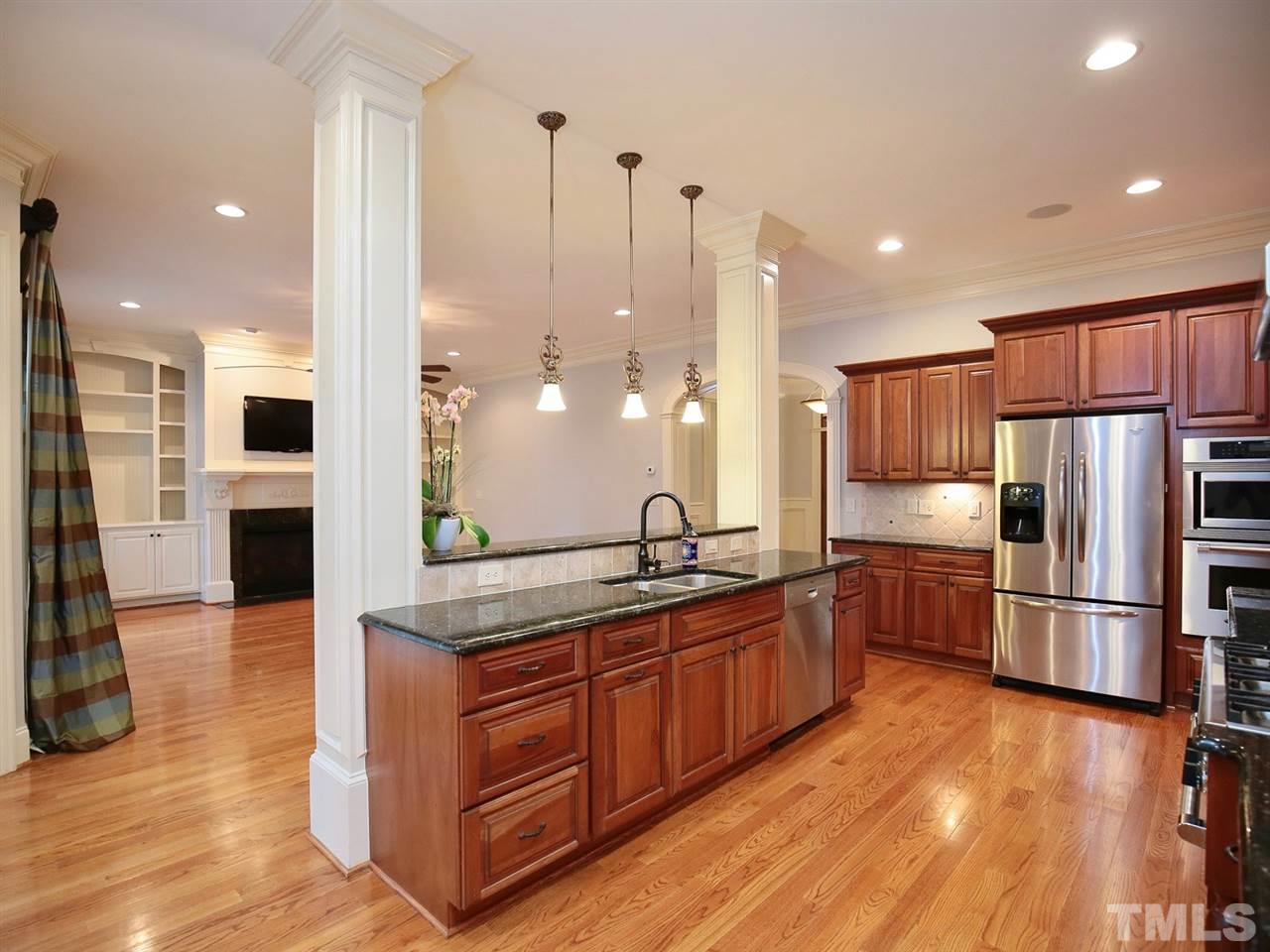 2916 Claremont Road Raleigh, NC 27608 - Photo 8 of 30