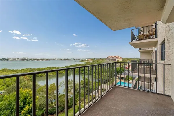 $2,500 | 7050 Sunset Drive South, Unit 605, South Pasadena, FL 33707