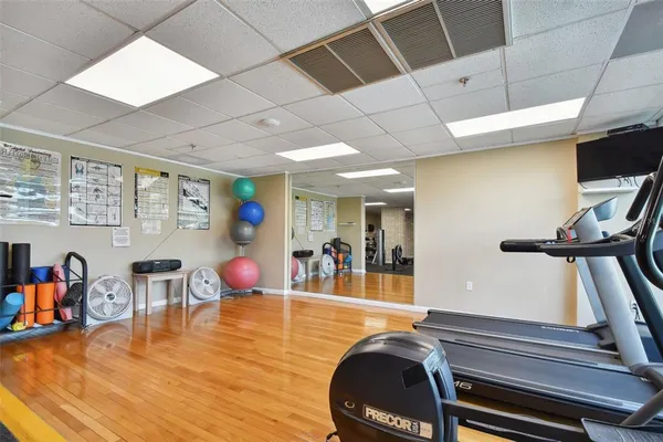 $2,300 | 7050 Sunset Drive South, Unit 605, South Pasadena, FL 33707