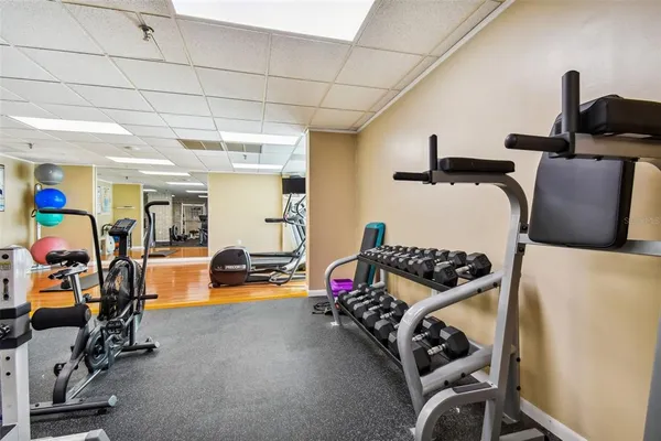 $2,500 | 7050 Sunset Drive South, Unit 605, South Pasadena, FL 33707