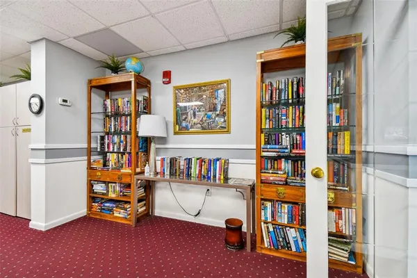 $2,500 | 7050 Sunset Drive South, Unit 605, South Pasadena, FL 33707