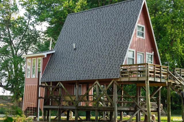 $299,000 | 110 East Co Road 150, Warsaw, IL 62379