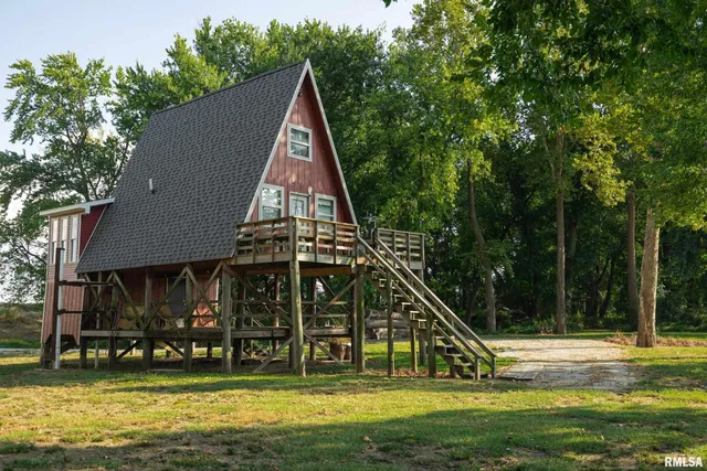 $299,000 | 110 East Co Road 150, Warsaw, IL 62379