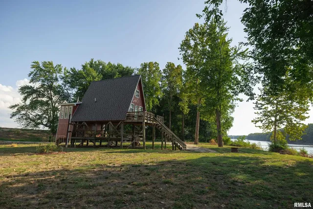 $299,000 | 110 East Co Road 150, Warsaw, IL 62379