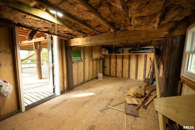 $299,000 | 110 East Co Road 150, Warsaw, IL 62379