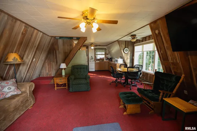 $299,000 | 110 East Co Road 150, Warsaw, IL 62379