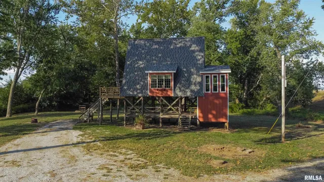 $299,000 | 110 East Co Road 150, Warsaw, IL 62379