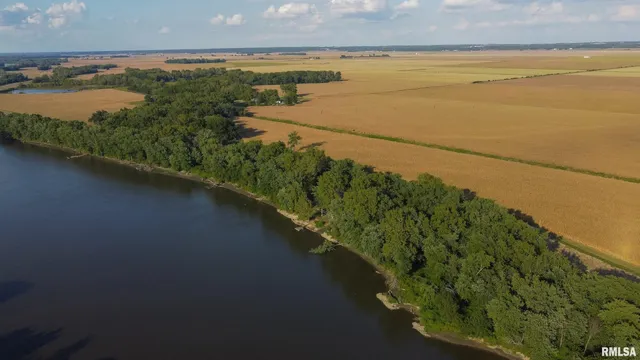 $299,000 | 110 East Co Road 150, Warsaw, IL 62379