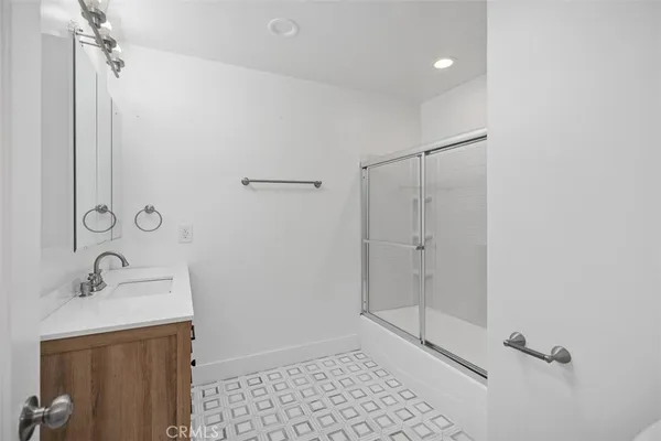 $6,950 | 246 West Escalones, San Clemente, CA 92672