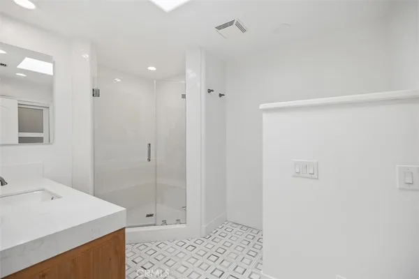 $6,950 | 246 West Escalones, San Clemente, CA 92672