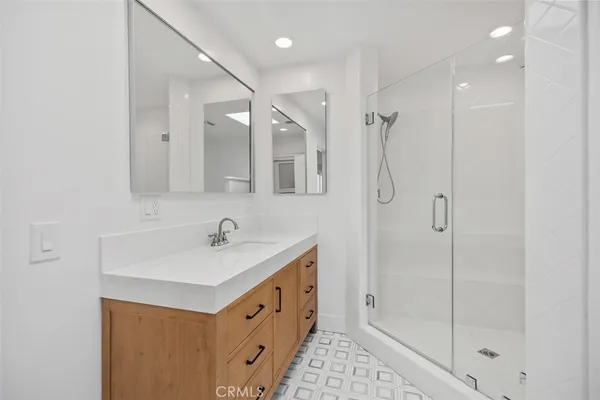 $6,950 | 246 West Escalones, San Clemente, CA 92672