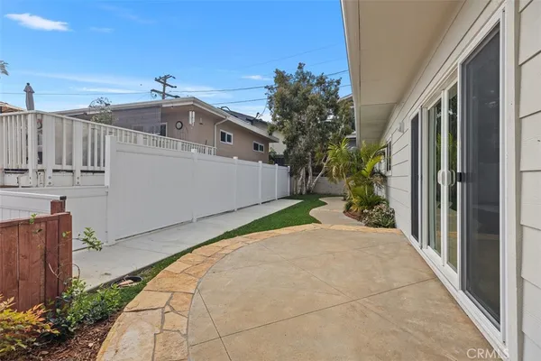 $6,950 | 246 West Escalones, San Clemente, CA 92672