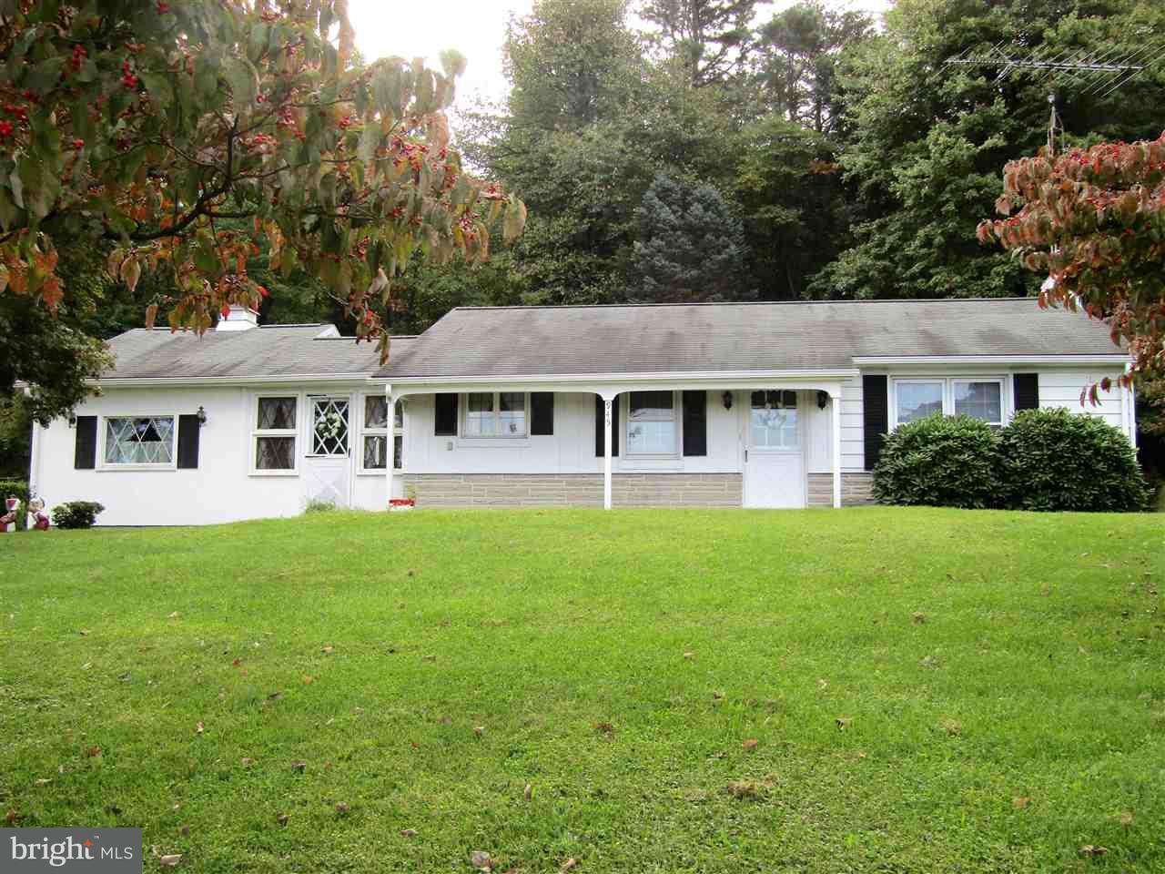 945 Racetrack Road Abbottstown, PA 17301 - Photo 1 of 26 Gallery Image 1