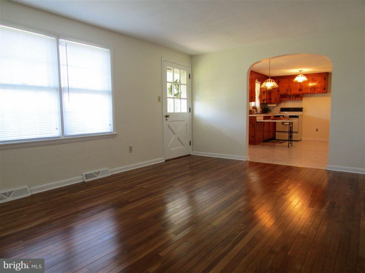 945 Racetrack Road Abbottstown, PA 17301 - Photo 11 of 26 Gallery Image 11