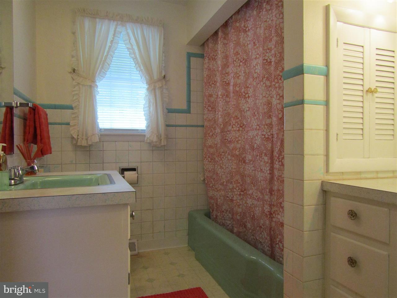 945 Racetrack Road Abbottstown, PA 17301 - Photo 19 of 26 Gallery Image 19