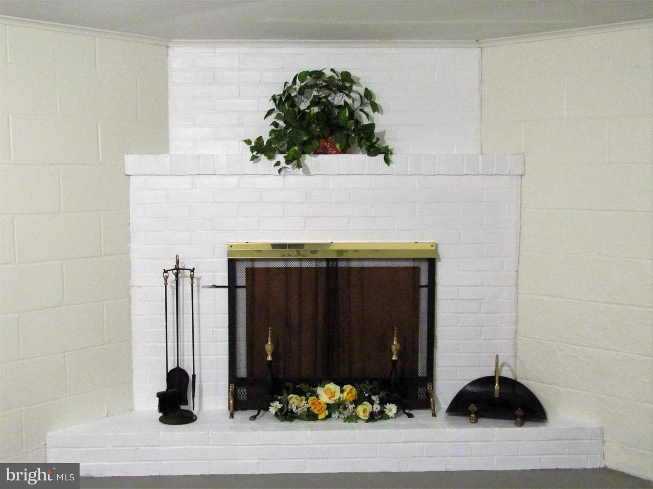 945 Racetrack Road Abbottstown, PA 17301 - Photo 22 of 26 Gallery Image 22