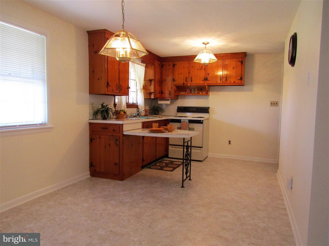 945 Racetrack Road Abbottstown, PA 17301 - Photo 10 of 26 Gallery Image 10