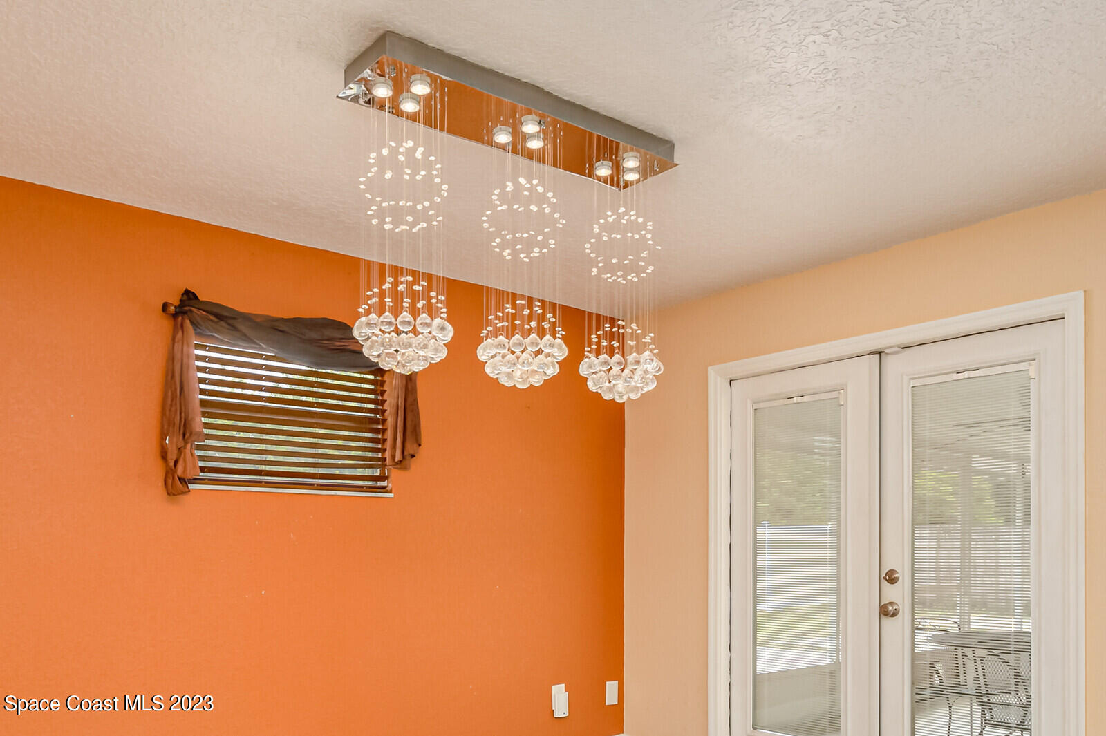 2567 Wright Avenue Melbourne, FL 32935 - Photo 11 of 36 a view of entryway