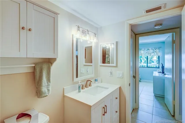 $6,500 | 40 Northeast Plantation Road, Unit 309, Stuart, FL 34996