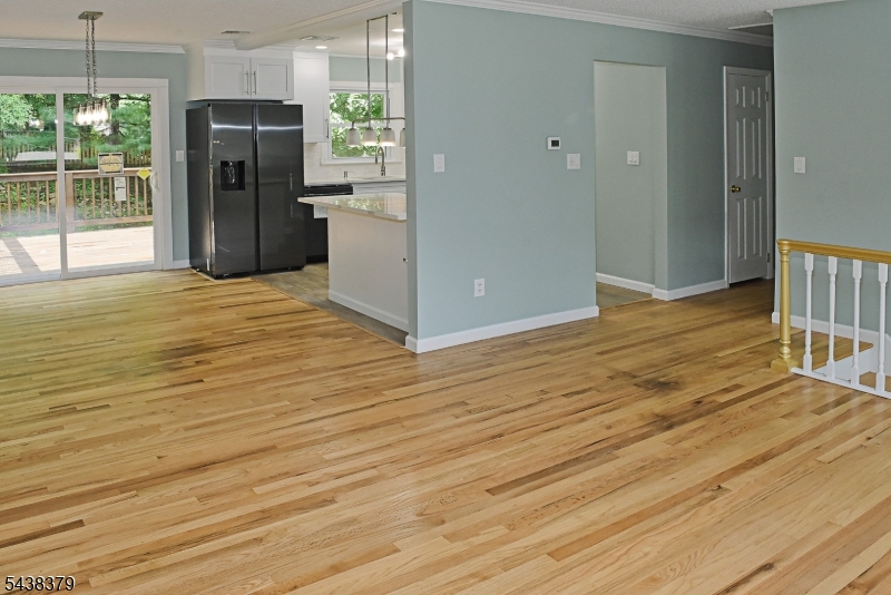 504 Edith Road Landing, NJ 07850 - Photo 10 of 28