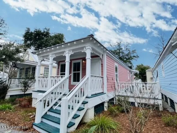 $1,525 | 2151 Government Street, Unit 602, Ocean Springs, MS 39564