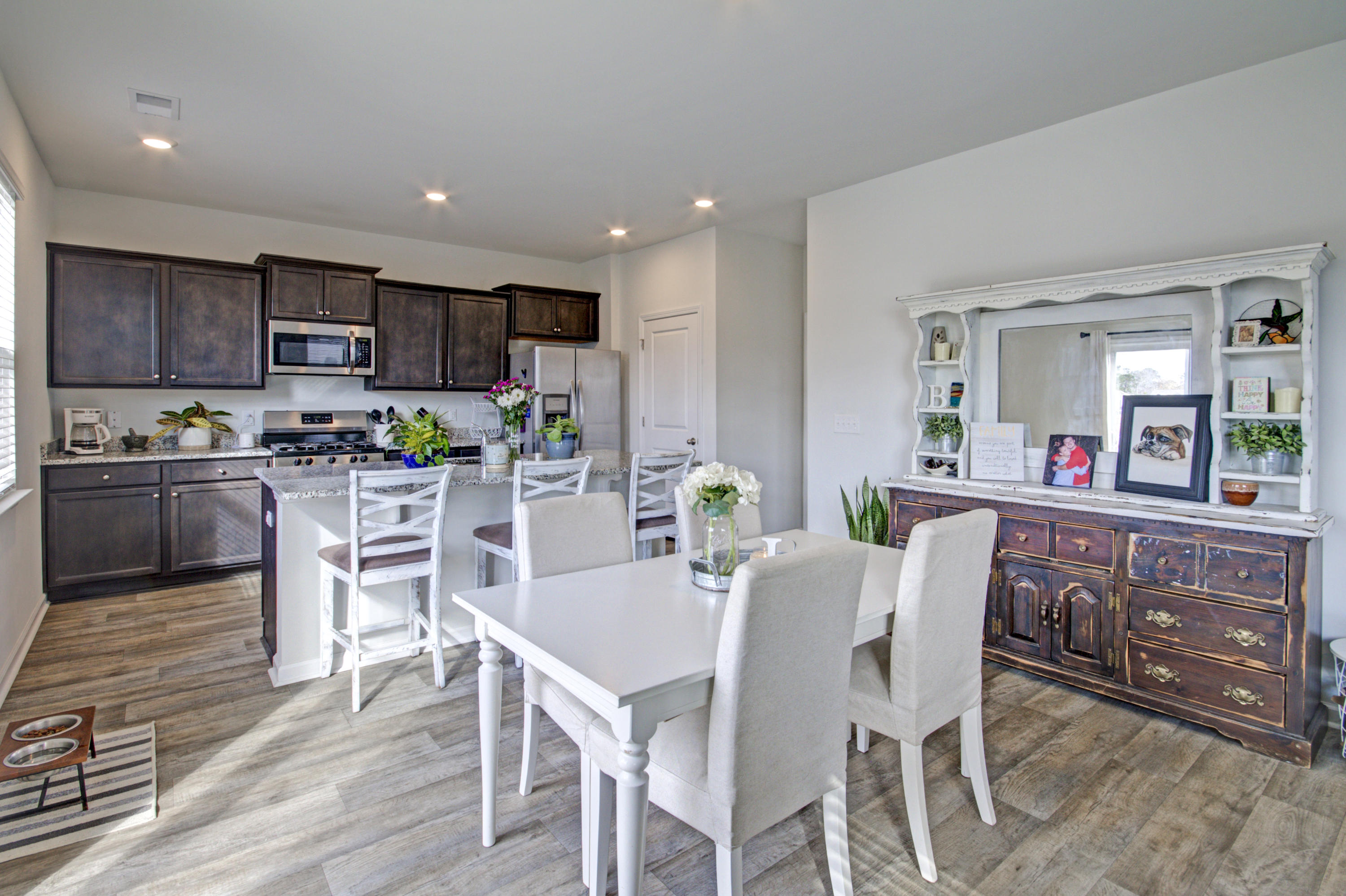 9673 Brandishing Road Ladson, SC 29456 - Photo 8 of 25 Eat in kitchen off the family room