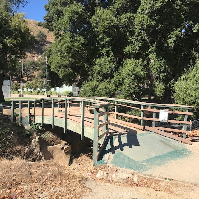 30627 Arlington Street Castaic, CA 91384 - Photo 11 of 12 park