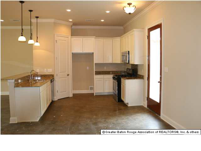 27311 Monarch Point Springfield, LA 70462 - Photo 4 of 21