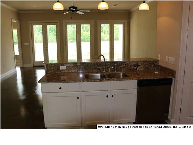 27311 Monarch Point Springfield, LA 70462 - Photo 8 of 21