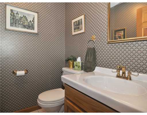 135 Rome Drive Cranston, RI 02921 - Photo 7 of 20 Bathroom.