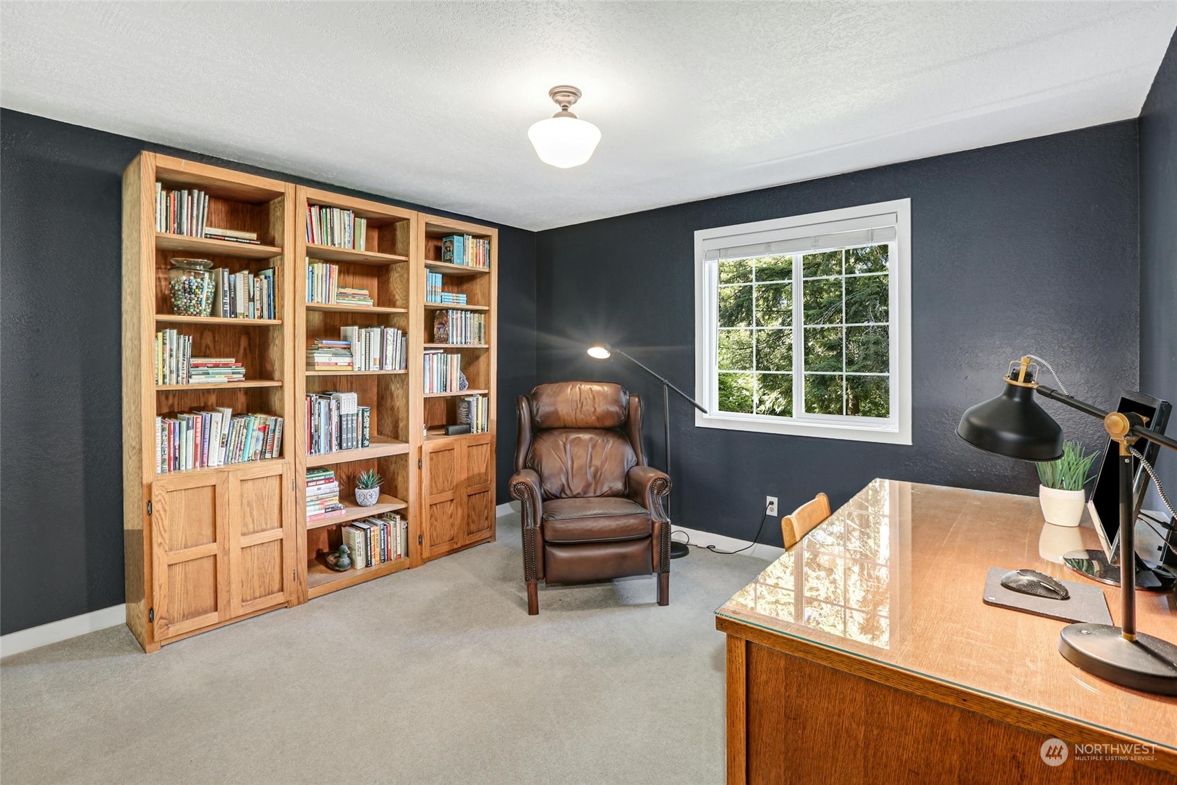 15629 Cascadian Way Bothell, WA 98012 - Photo 29 of 40 a living room with furniture and decor