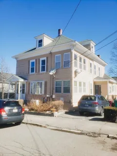 $2,200 | 26 Arlington Street, Unit 2, Lowell, MA 01854