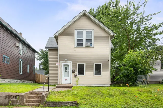 $229,000 | 627 Virginia Street, St. Paul, MN 55103