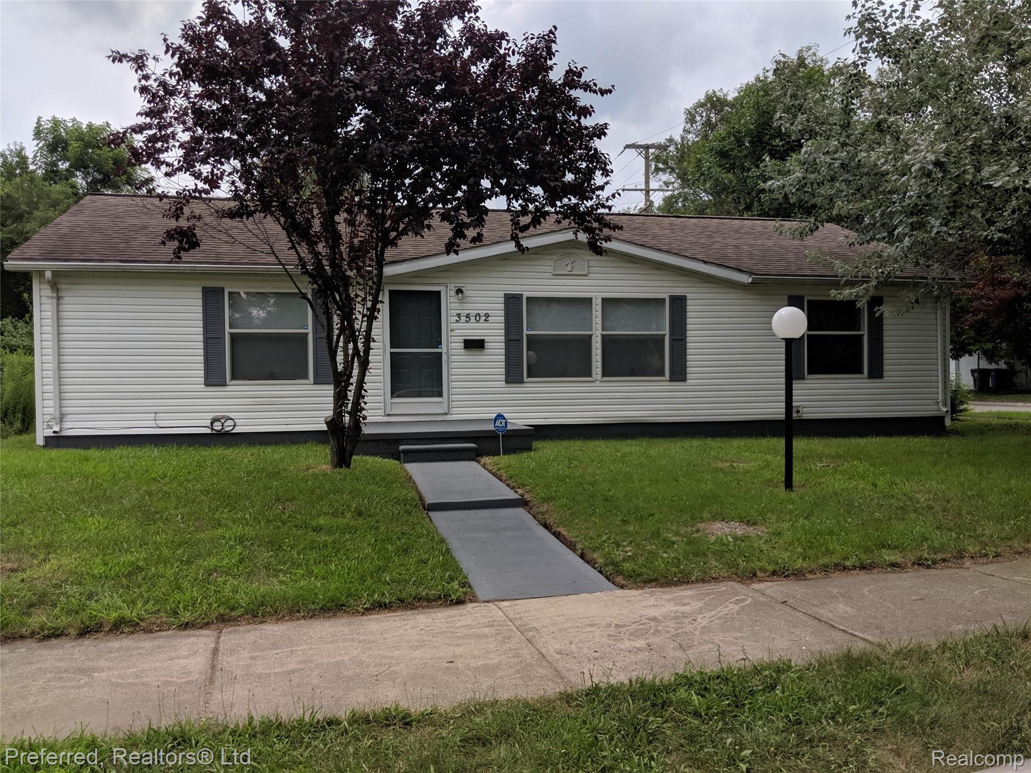 3502 Moore Street Inkster, MI 48141 - Photo 1 of 5 IMG_20190729_145553.jpg