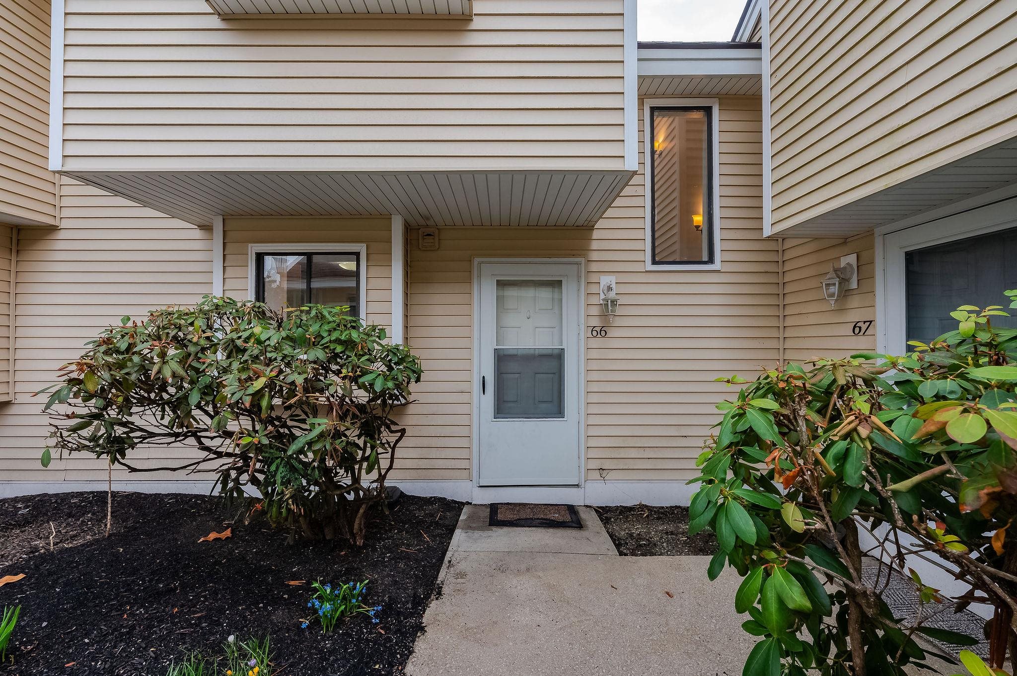 66 Franklin Heights Rochester, NH 03867 - Photo 1 of 18 Gallery Image 1