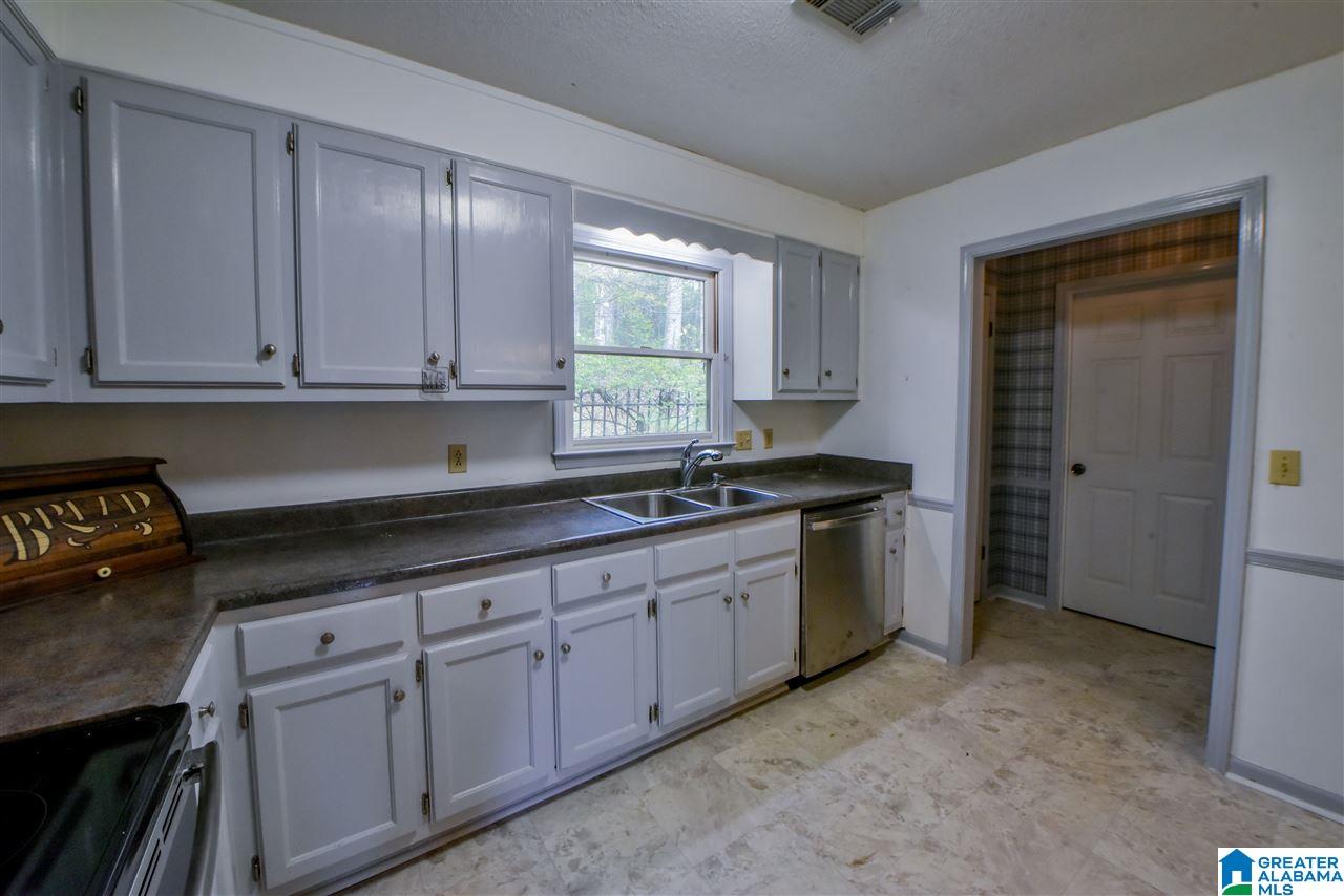 5328 Overbrook Road Tuscaloosa, AL 35405 - Photo 8 of 21