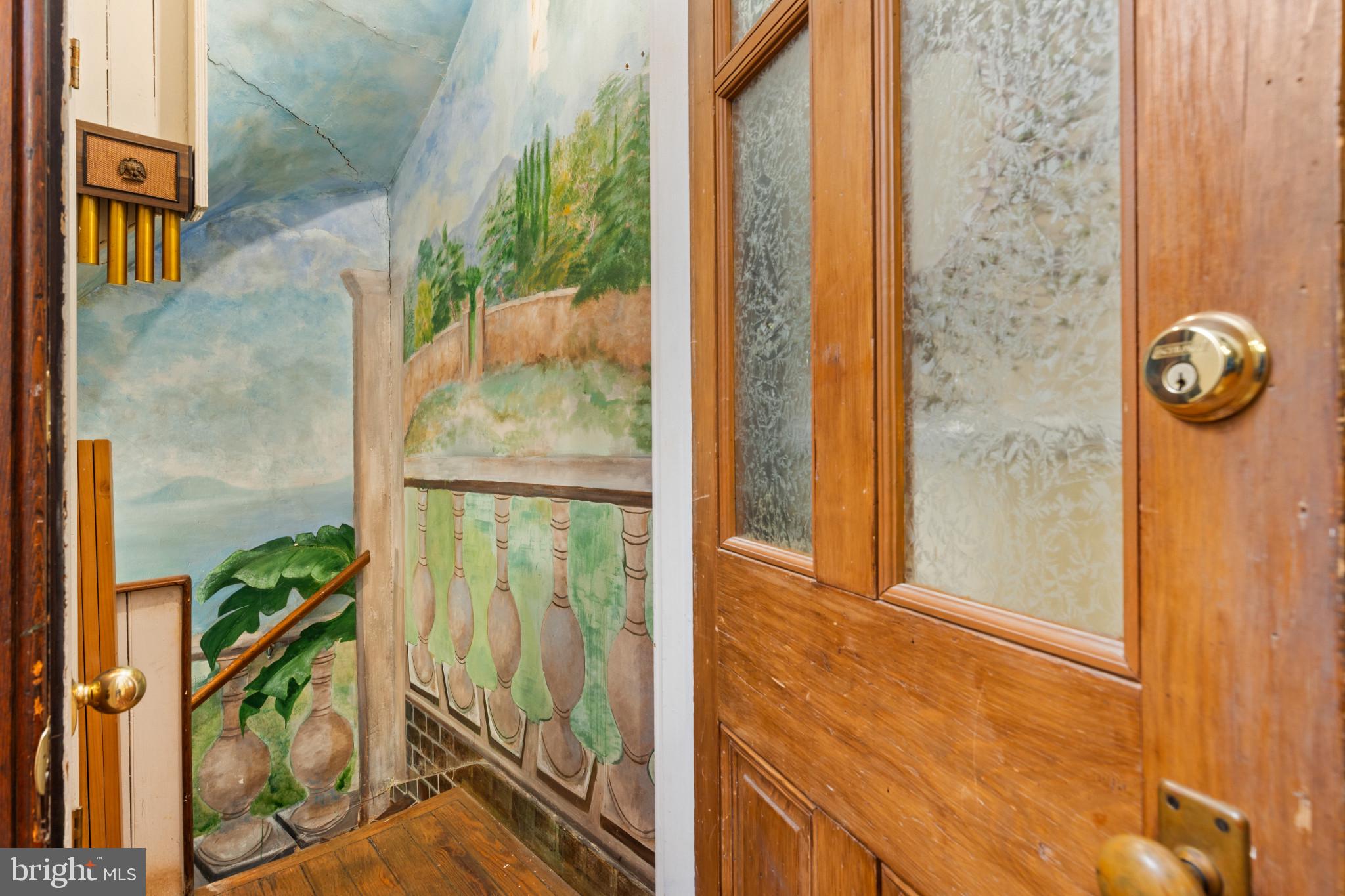 1612 Park Avenue Baltimore, MD 21217 - Photo 20 of 57