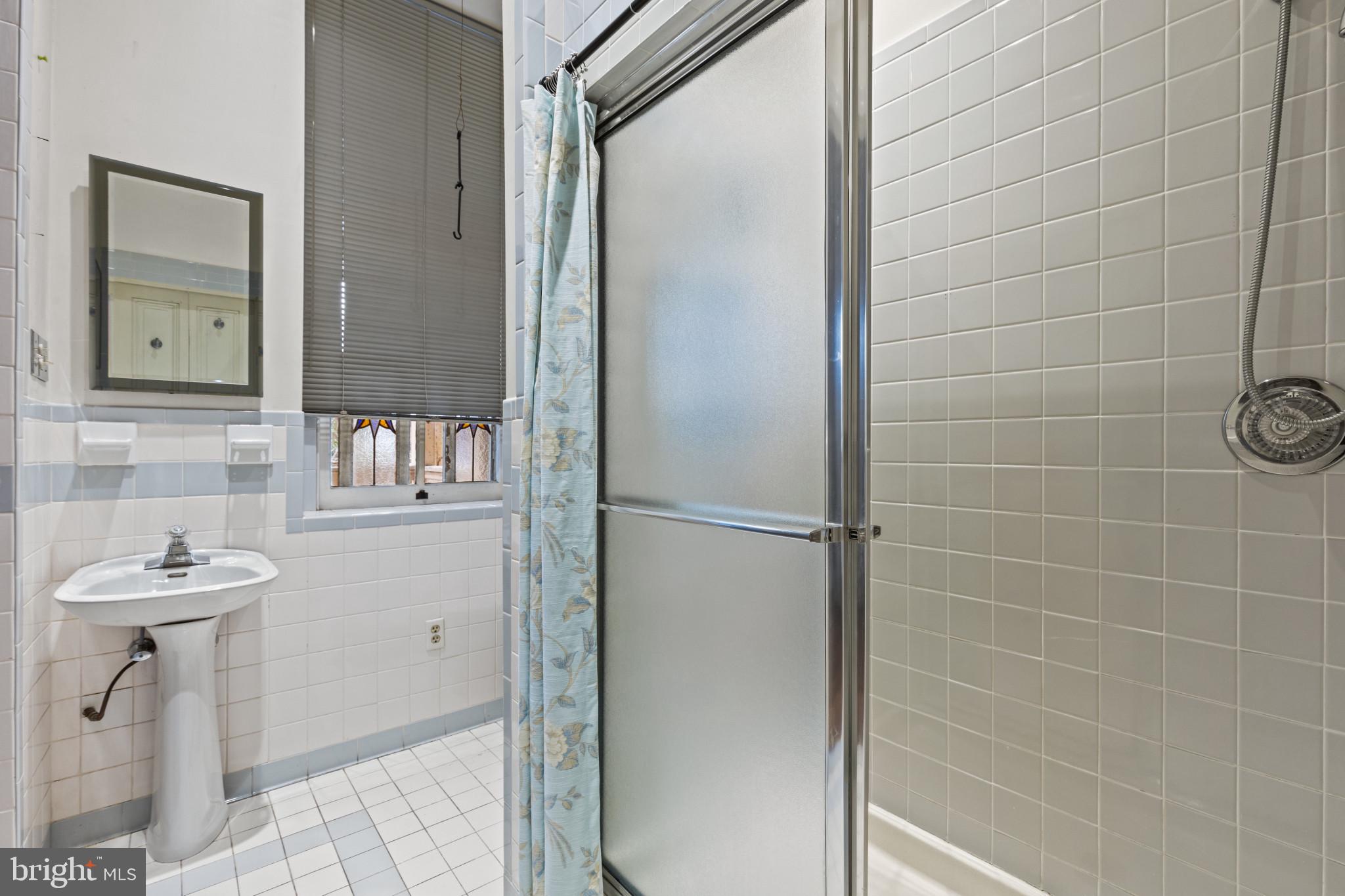 1612 Park Avenue Baltimore, MD 21217 - Photo 31 of 57