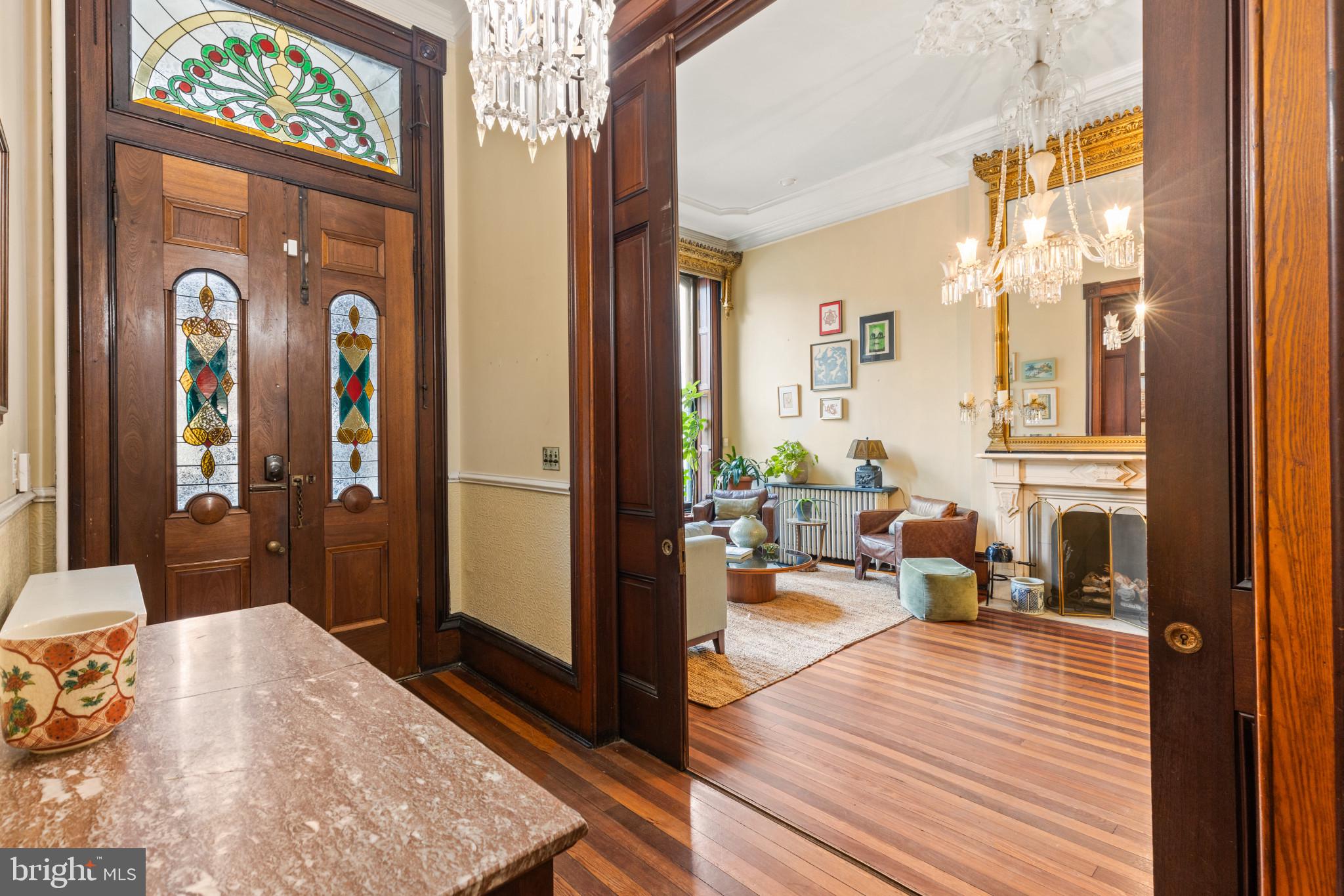 1612 Park Avenue Baltimore, MD 21217 - Photo 5 of 57