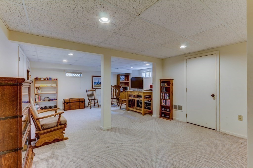 21 Fox Run Road Medway, MA 02053 - Photo 30 of 34 Gallery Image 30