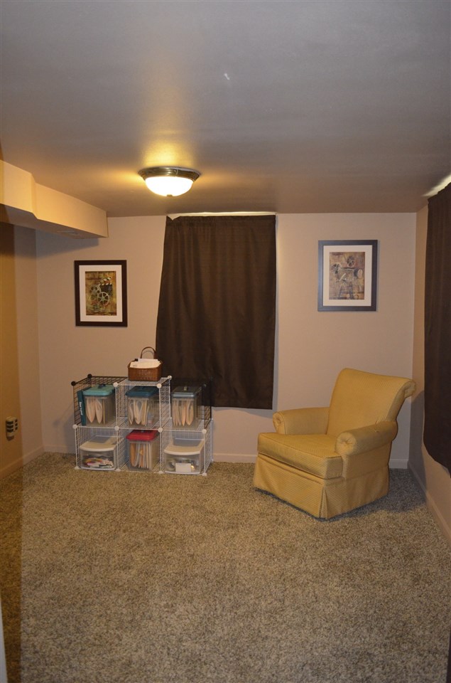 224 North Long Road Greenacres, WA 99016 - Photo 14 of 17 Gallery Image 14