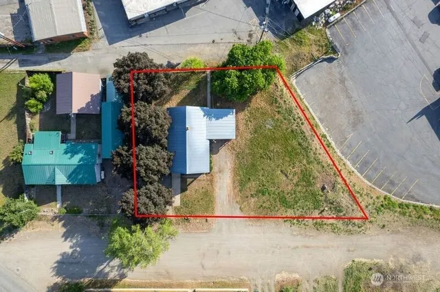 $375,000 | 318 Lombard Street, Twisp, WA 98856