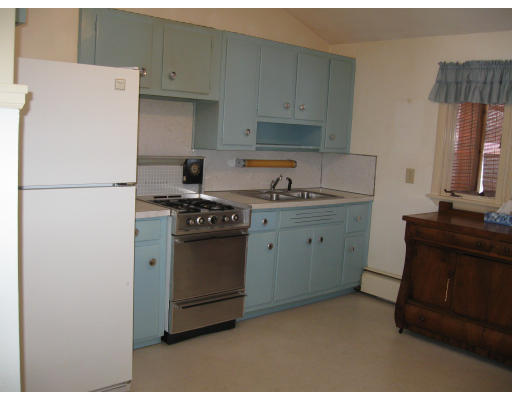 149 Corcoran Boulevard Springfield, MA 01118 - Photo 3 of 9 Gallery Image 3