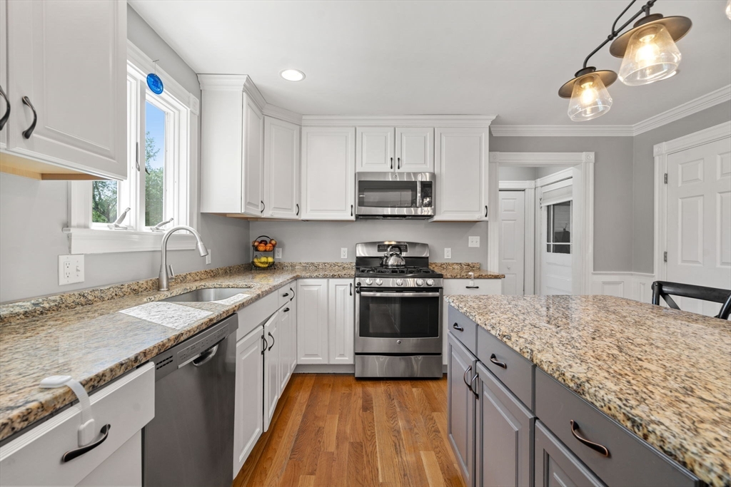 178 Fairbanks Road Dedham, MA 02026 - Photo 14 of 36 Gallery Image 14
