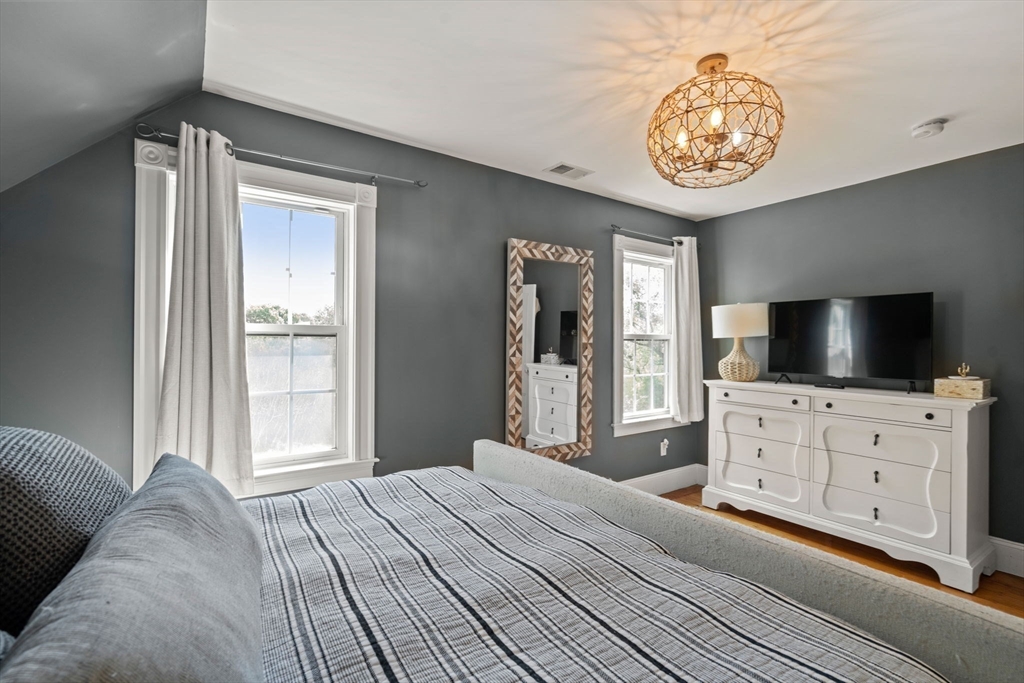 178 Fairbanks Road Dedham, MA 02026 - Photo 20 of 36 Gallery Image 20