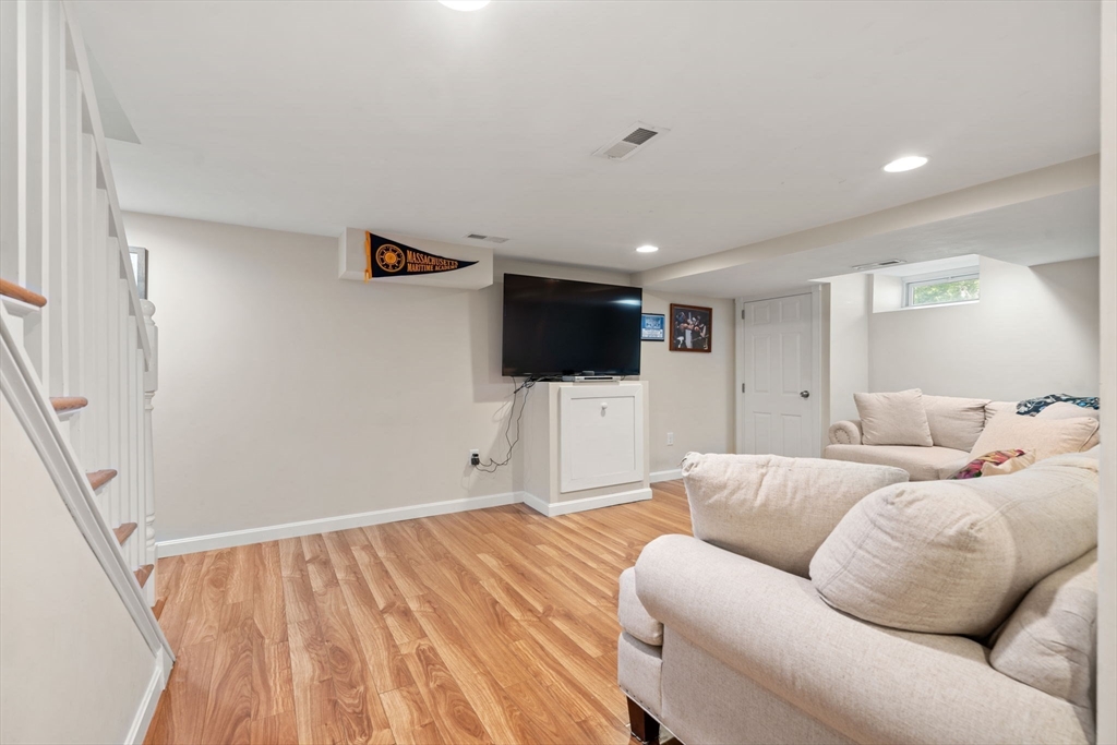 178 Fairbanks Road Dedham, MA 02026 - Photo 27 of 36 Gallery Image 27