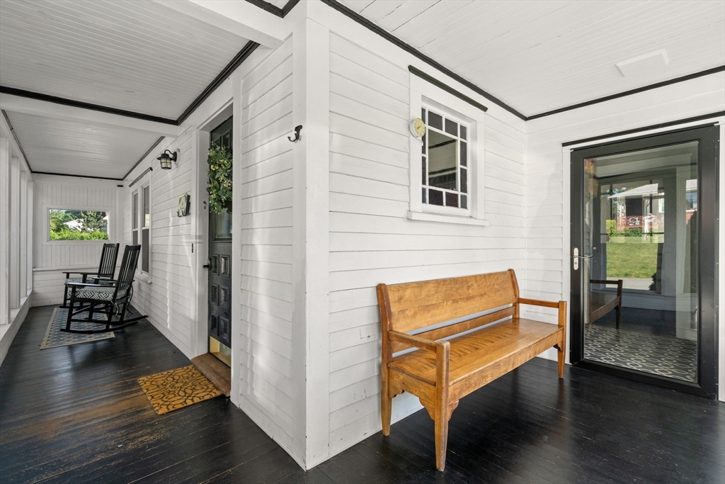 178 Fairbanks Road Dedham, MA 02026 - Photo 4 of 36 Gallery Image 4