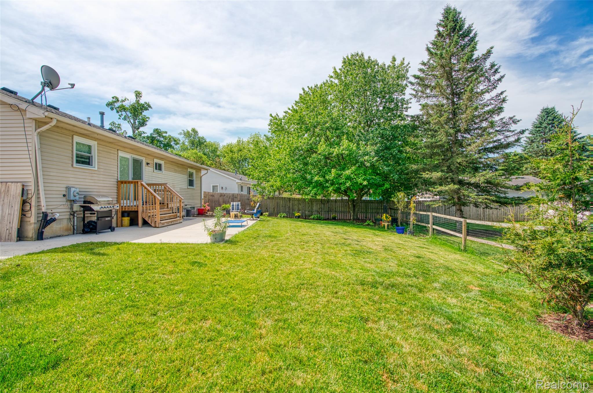 903 Jones Street Howell, MI 48843 - Photo 25 of 29 Back Yard